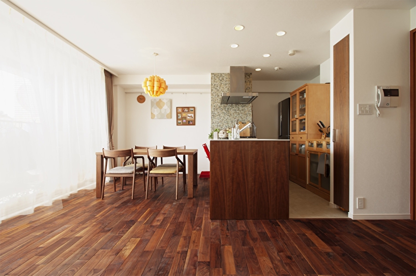 家族と囲む 明るいキッチン 施工事例 リフォーム リノベーション 新築ならスタイル工房