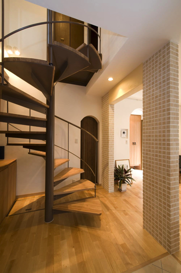螺旋階段のある家 施工事例 リフォーム リノベーション 新築ならスタイル工房