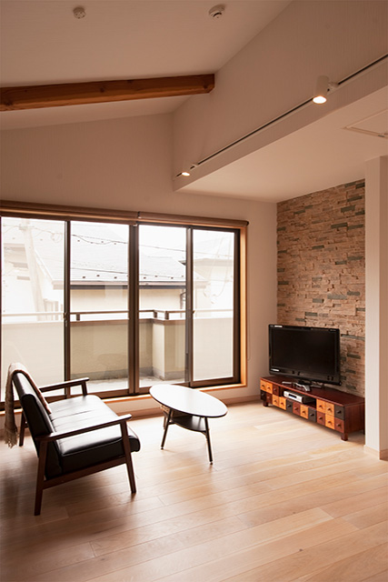二世帯住宅リフォーム・リノベーションの事例|完全分離型 小屋裏収納