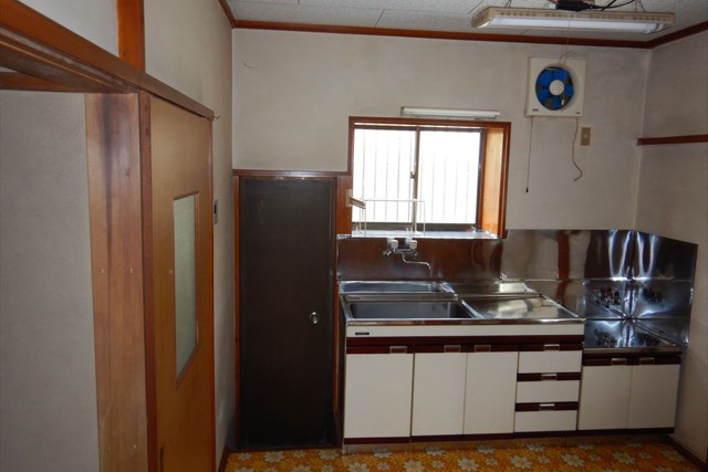 リノベのネタ帳|戸建てリノベのBefore&After 中古戸建 リノベーション前 キッチン