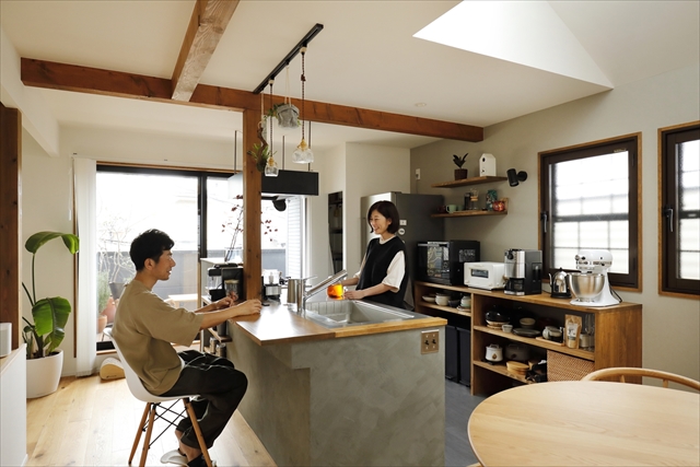 雑誌掲載｜relife+　戸建てリノベーション　持ち家リノベ　キッチン