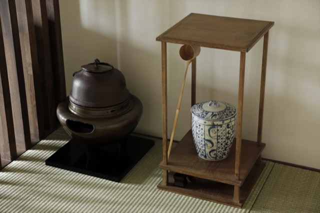 リノベのネタ帳｜小上がりの和室　茶室　茶道具も　マンションリノベーション