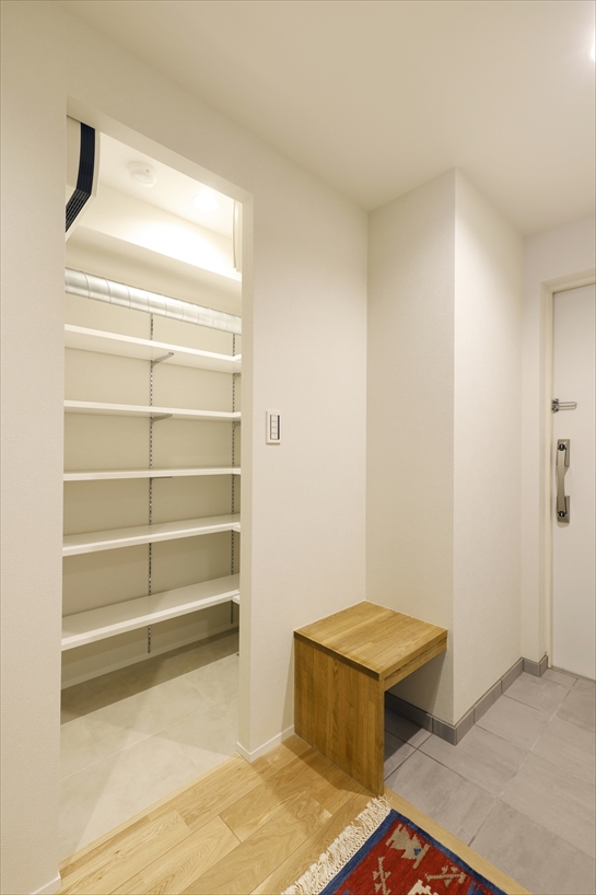 撮影雑記｜マンションリノベーション　シューズインクローゼット